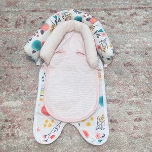 NWOT infant & baby head support pillow 🌸